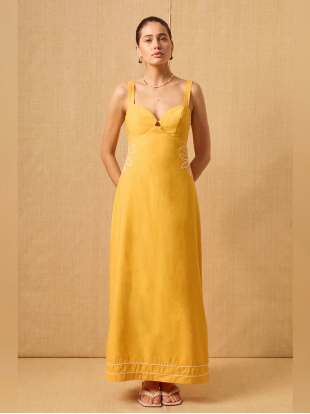 Sleeveless Mustard Yellow Maxi Dress with Sweetheart Neckline